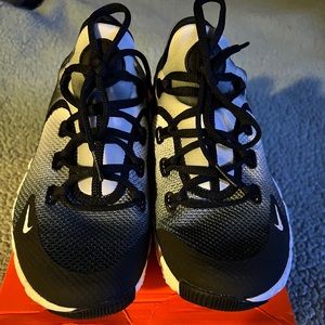 Womens Nike Metcon 4 sz9